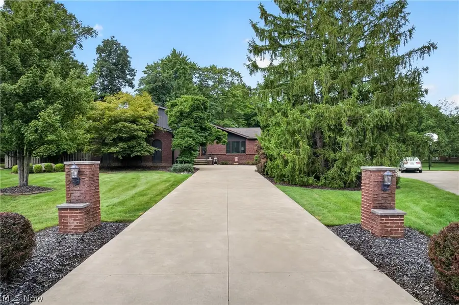 9961 Cedarwood Drive, North Royalton, OH 44133 - #3