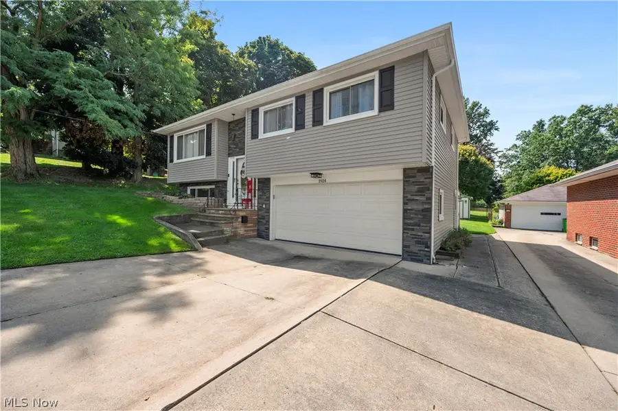 1924 Lincoln Road, Wickliffe, OH 44092 - #2