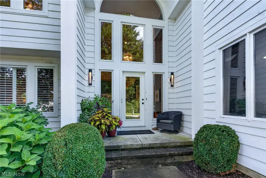 35870 S Huntington Drive, Solon, OH 44139 - #2