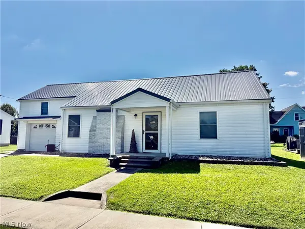 106 Stealey Street, Middlebourne, WV 26149
