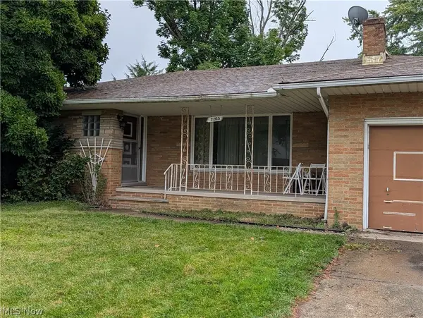 21935 Cottonwood Drive, Rocky River, OH 44116