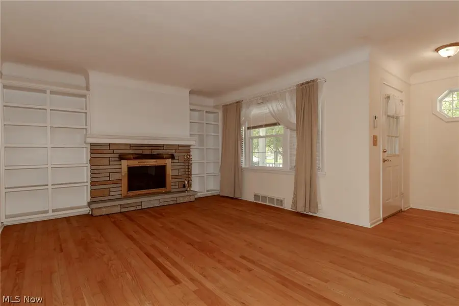 6372 Clearair Drive, Mentor, OH 44060 - #3