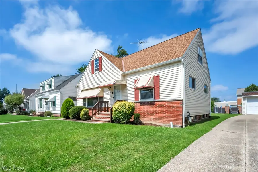 20301 Trebec Avenue, Euclid, OH 44119 - #3