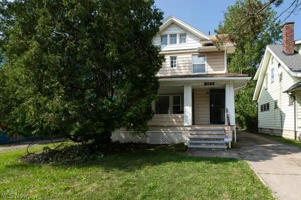 12909 Beachwood Avenue, Garfield Heights, OH 44105
