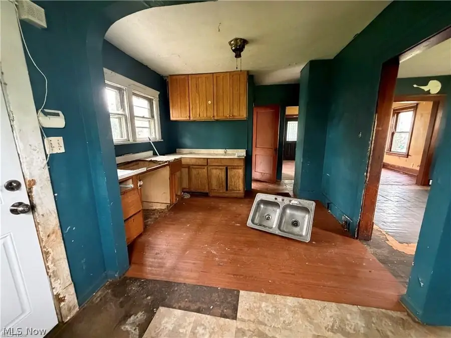 235 Iddings Se Avenue, Warren, OH 44483 - #3