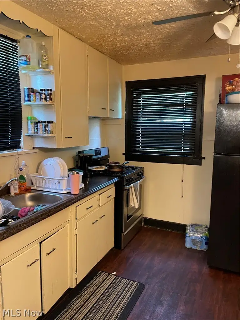 1815 Grantham Road, Cleveland, OH 44112 - #2