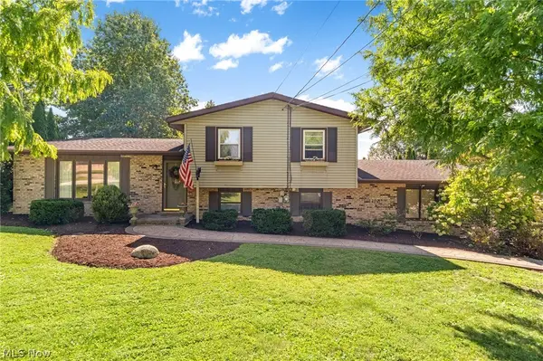 6216 College Sw Street, Navarre, OH 44662