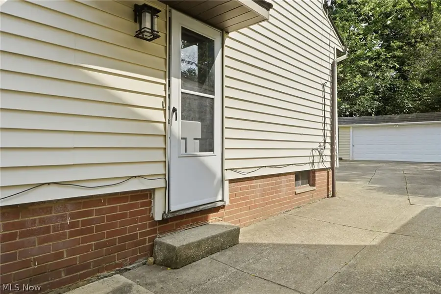 4306 Groveland Road, University Heights, OH 44118 - #3