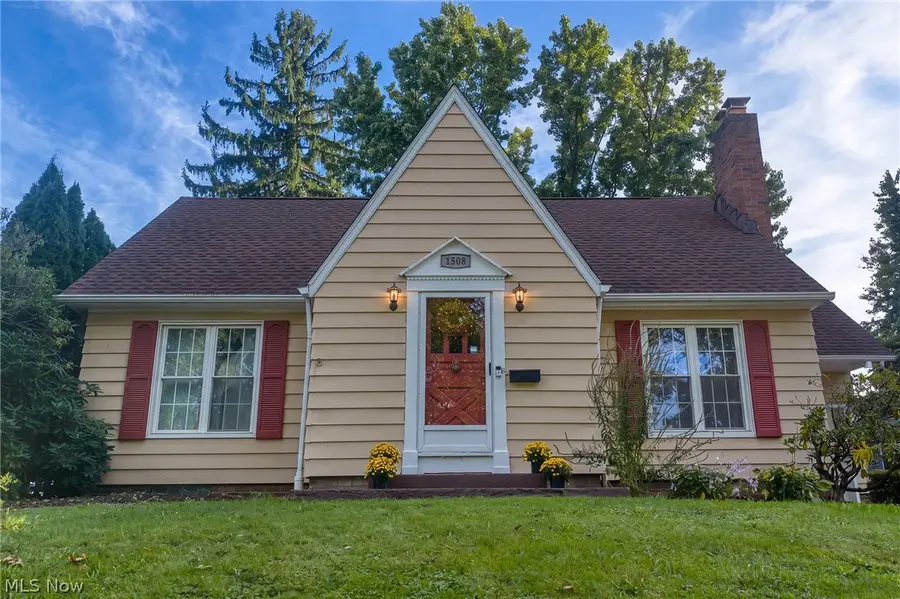 1508 Thornapple Avenue, Akron, OH 44301 - #2