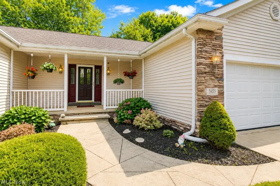 5455 Wilkenson Circle, Mentor, OH 44060 - #2