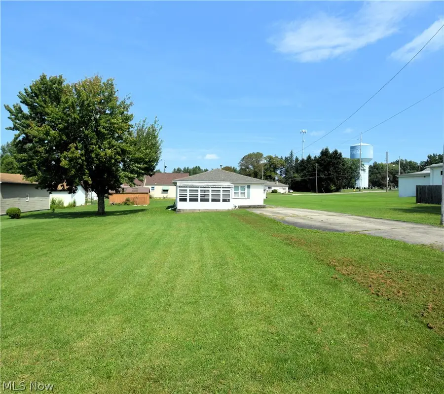 726 Penhale Avenue, Campbell, OH 44405 - #2