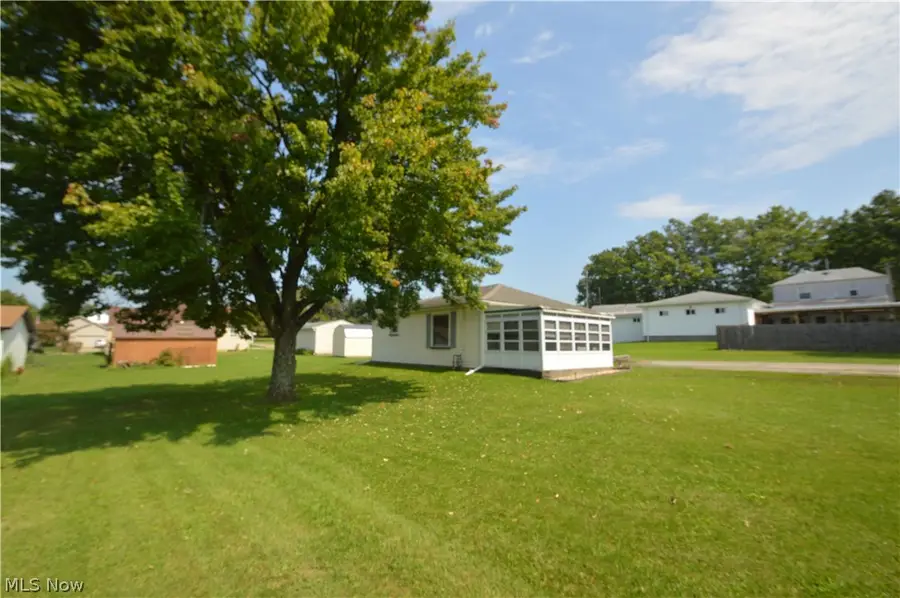 726 Penhale Avenue, Campbell, OH 44405 - #3