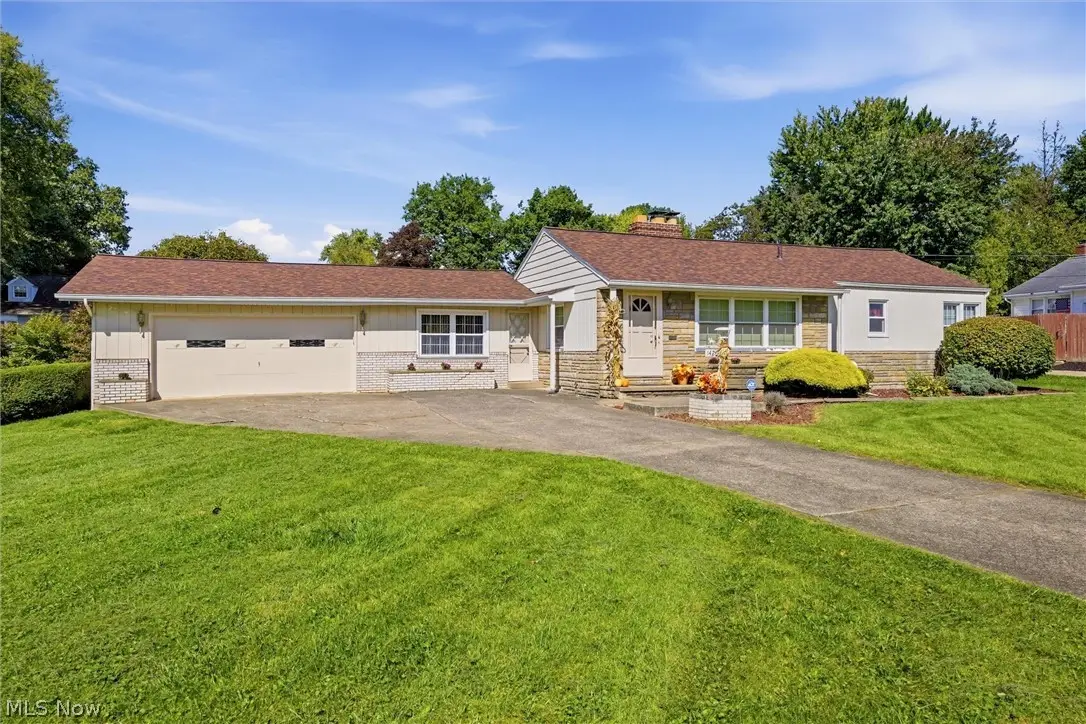 1426 Robbins Avenue, Niles, OH 44446 - #1