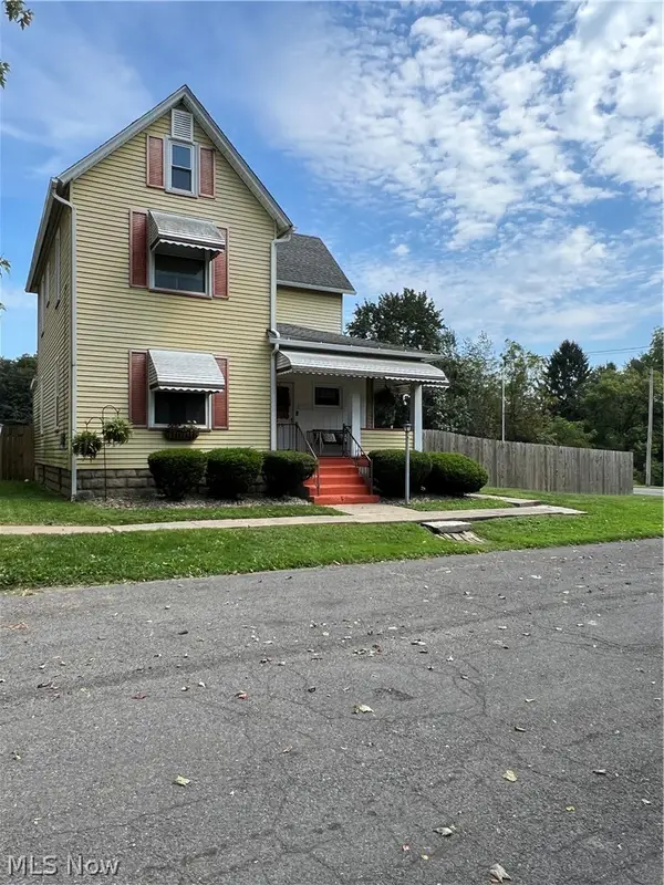 108 Thomas Street, East Palestine, OH 44413