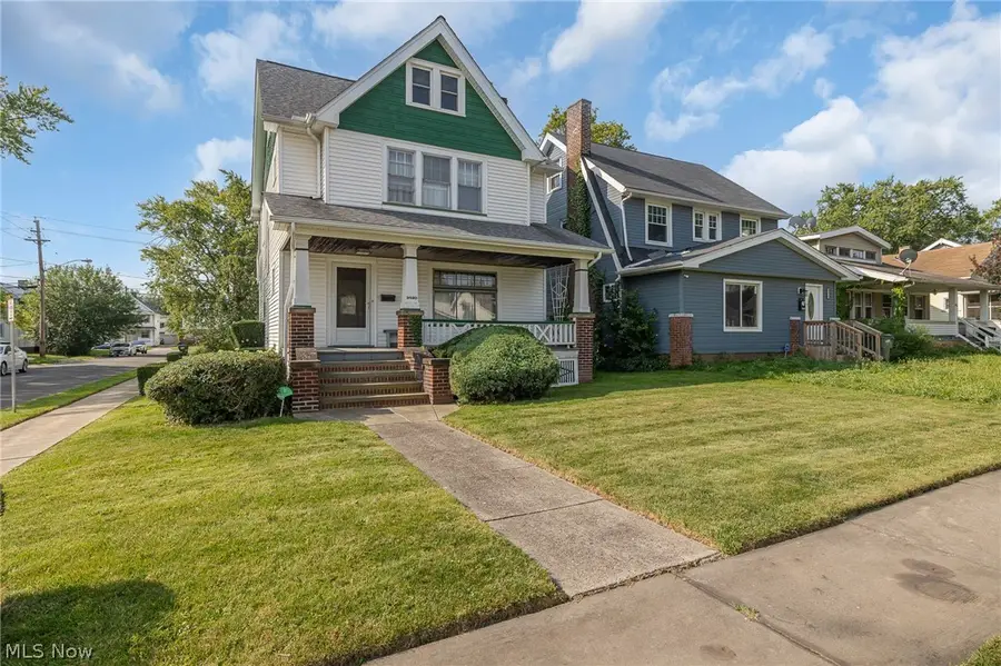 9820 Robinson Avenue, Garfield Heights, OH 44125 - #2