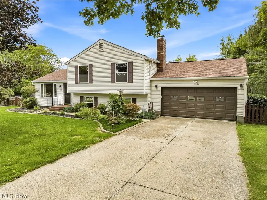 5489 Young Road, Stow, OH 44224 - #2