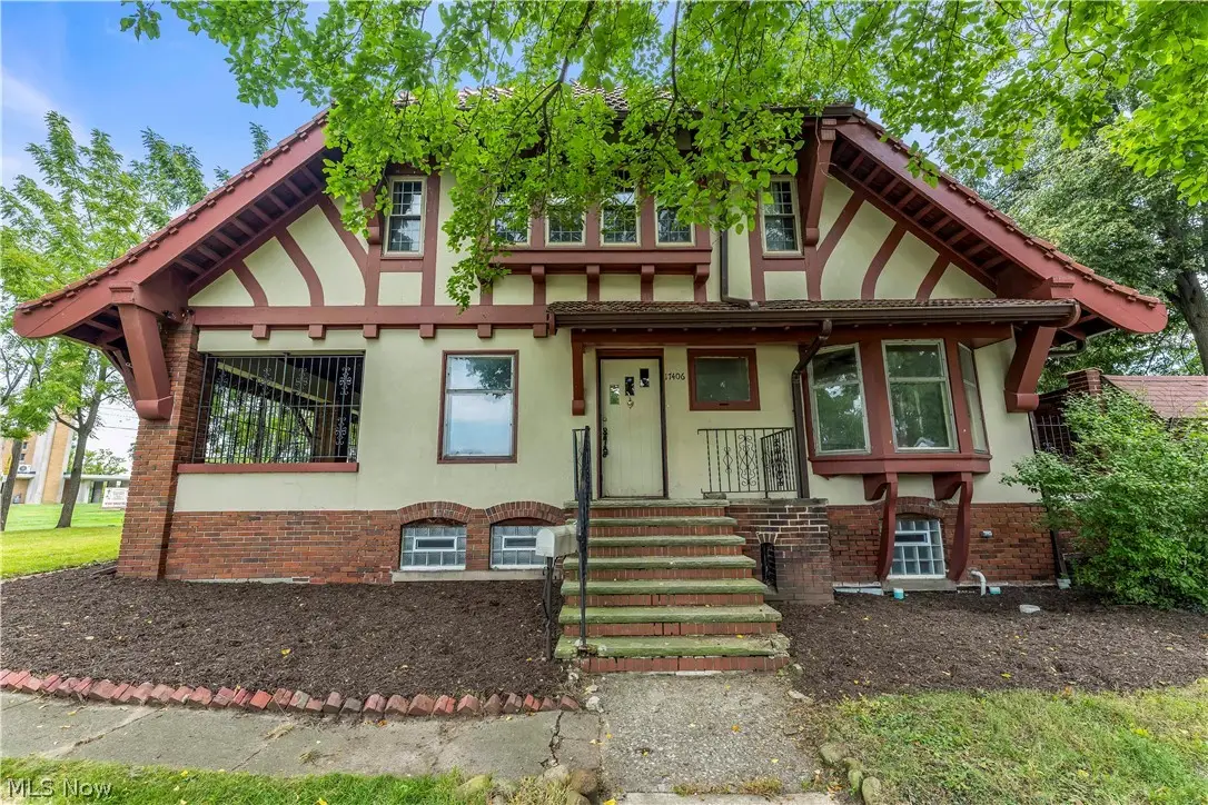 17406 Nottingham Road, Cleveland, OH 44119 - #1