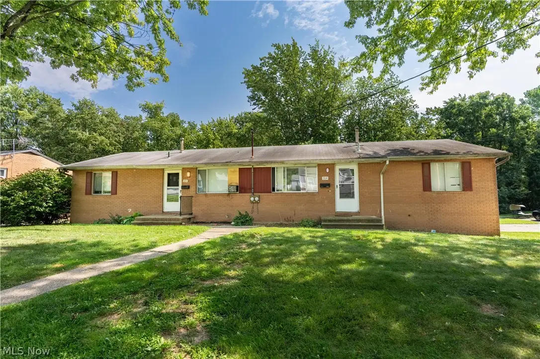 316 Pershing Nw Avenue, Massillon, OH 44646 - #1