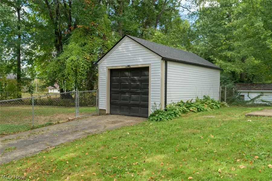 1316 Ottawa Avenue, Akron, OH 44305 - #3