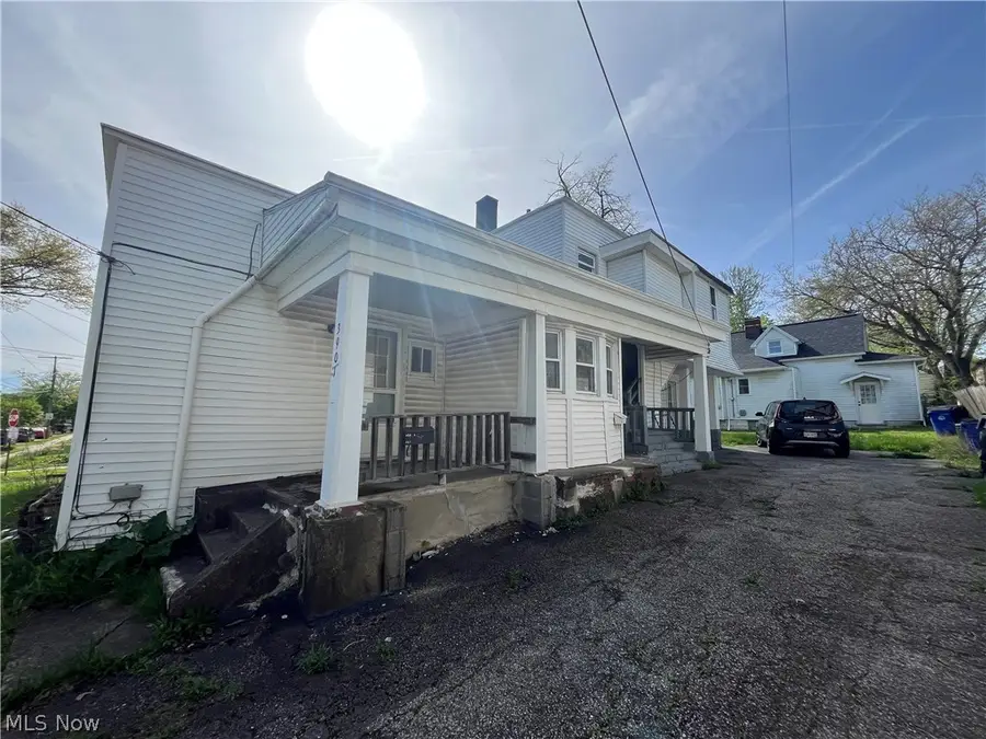 4500 W 39th Street, Cleveland, OH 44109 - #2