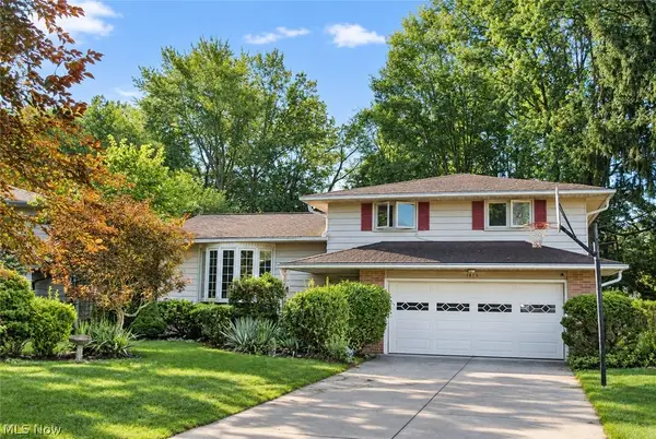 1815 Oaklawn Drive, Parma, OH 44134