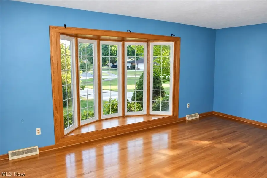 1815 Oaklawn Drive, Parma, OH 44134 - #3