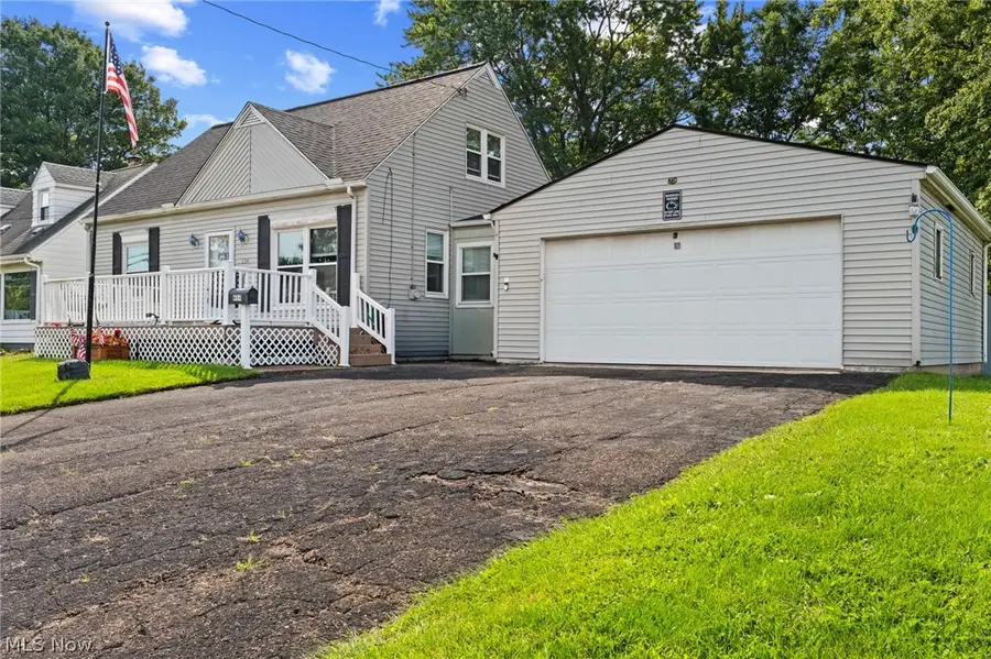 634 Elbur Avenue, Akron, OH 44306 - #2