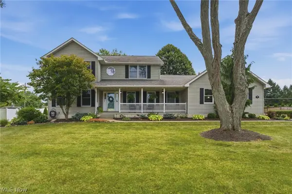1146 Brushmore Nw Avenue, North Canton, OH 44720