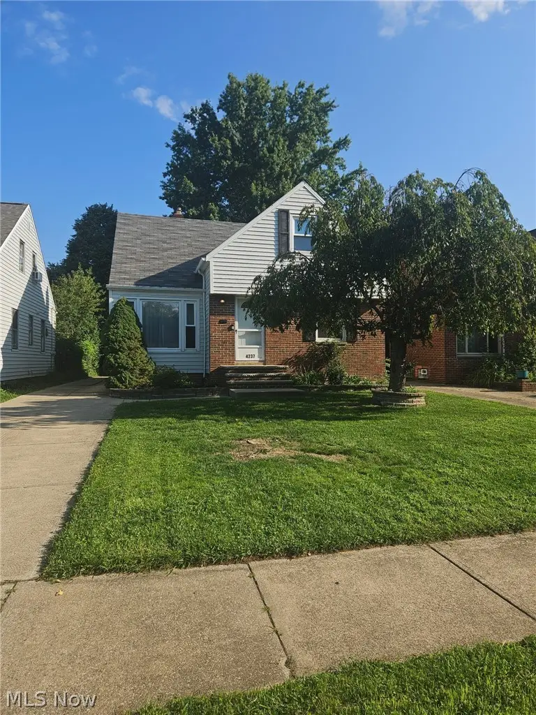4237 Stonehaven Road, South Euclid, OH 44121 - #2