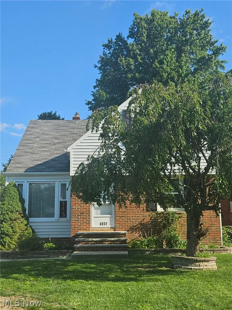 4237 Stonehaven Road, South Euclid, OH 44121 - #3