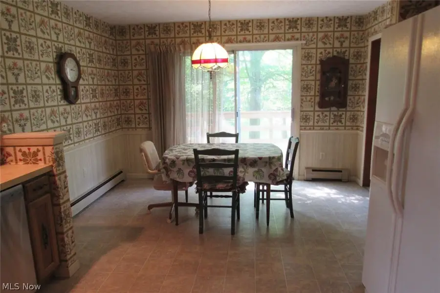 7980 Auburn Road, Painesville, OH 44077 - #3