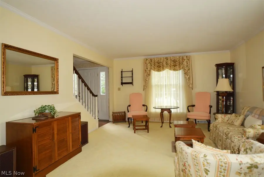 71 Maple Hill Drive, Chagrin Falls, OH 44022 - #2