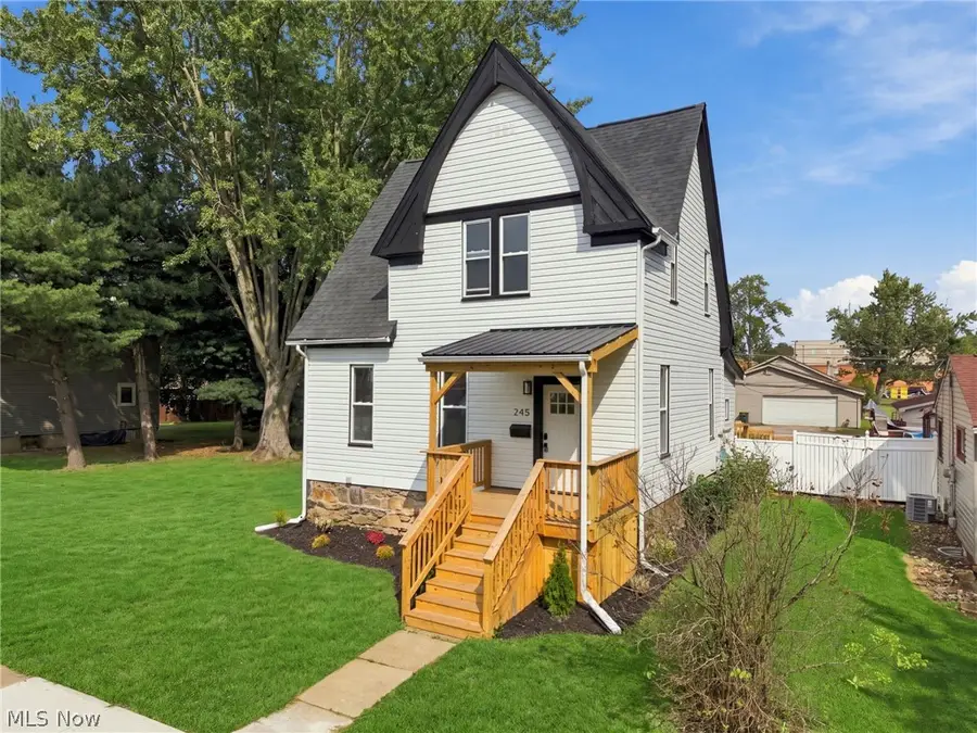 245 E Maryland Avenue, Sebring, OH 44672 - #2