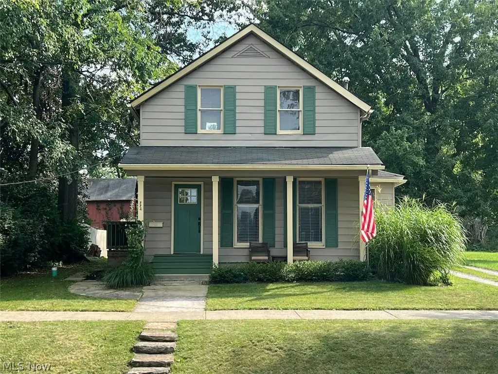 224 6th Street, Elyria, OH 44035 - #1