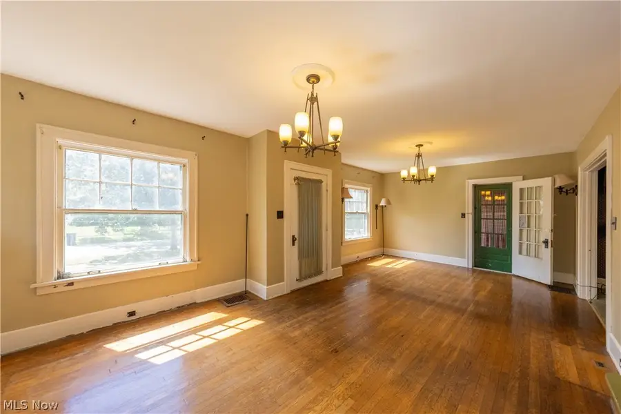 2955 Essex Road, Cleveland Heights, OH 44118 - #3