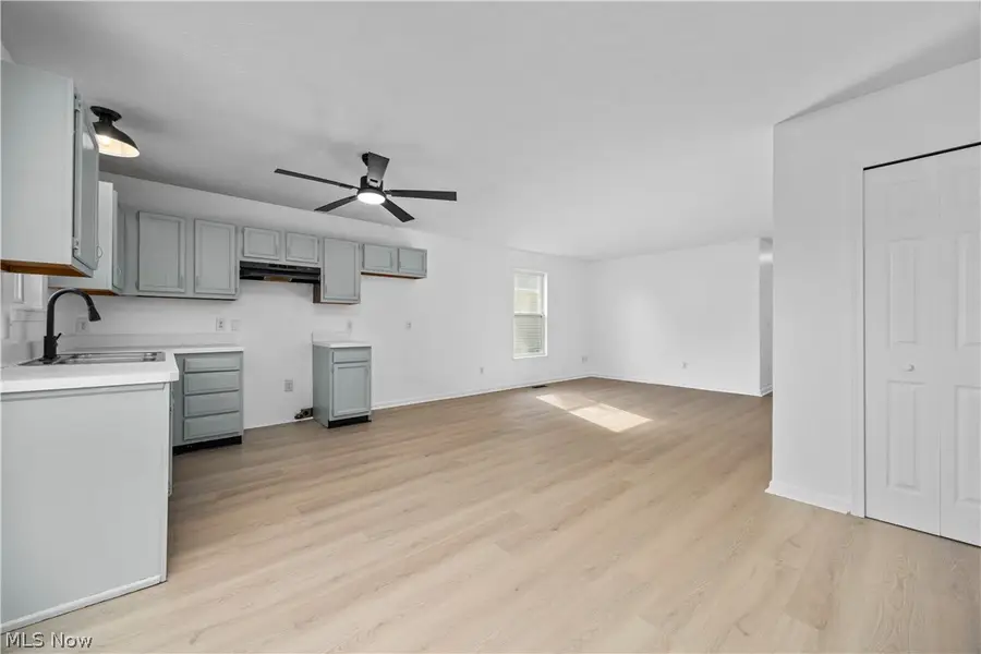 121 Parmely Avenue, Elyria, OH 44035 - #3