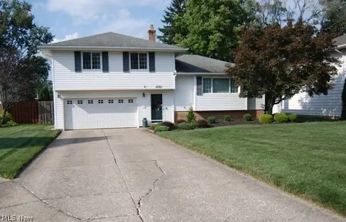 11746 Lafayette Drive, Parma Heights, OH 44130