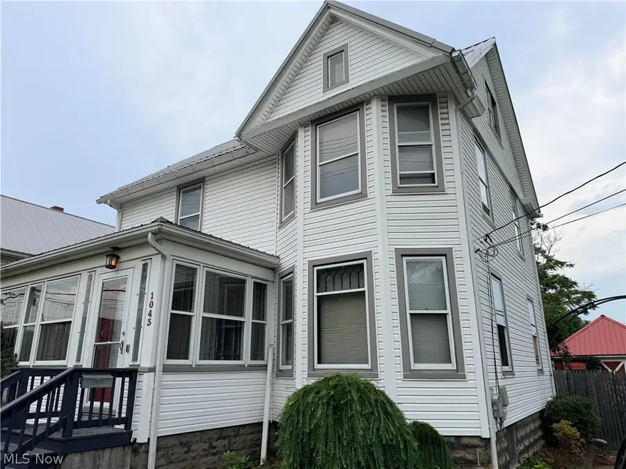 1043 W 50th Street, Ashtabula, OH 44004 - #2