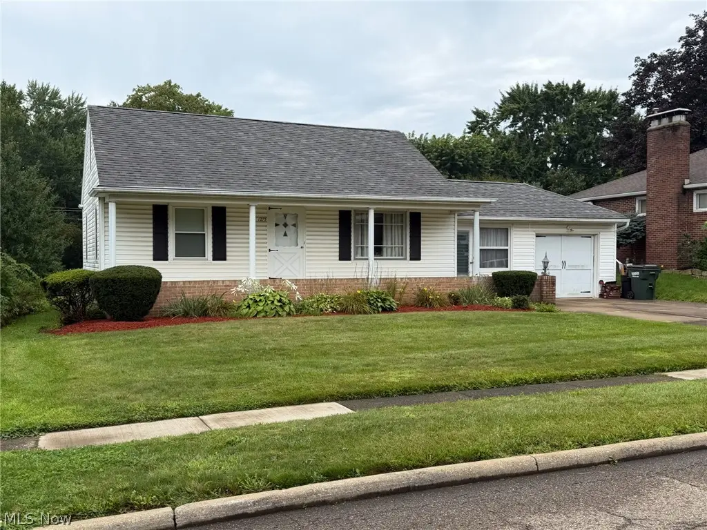 1275 Taggart Nw Street, Massillon, OH 44646 - #1