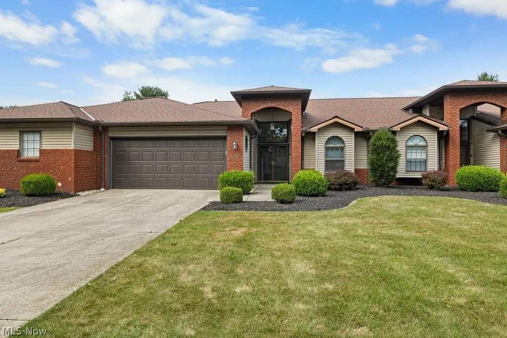 5243 Parkhurst Drive, Sheffield, OH 44054 - #1