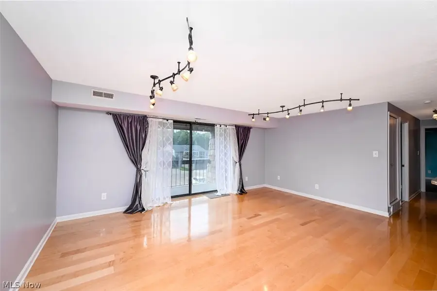 9611 Sunrise Boulevard #K9, North Royalton, OH 44133 - #2