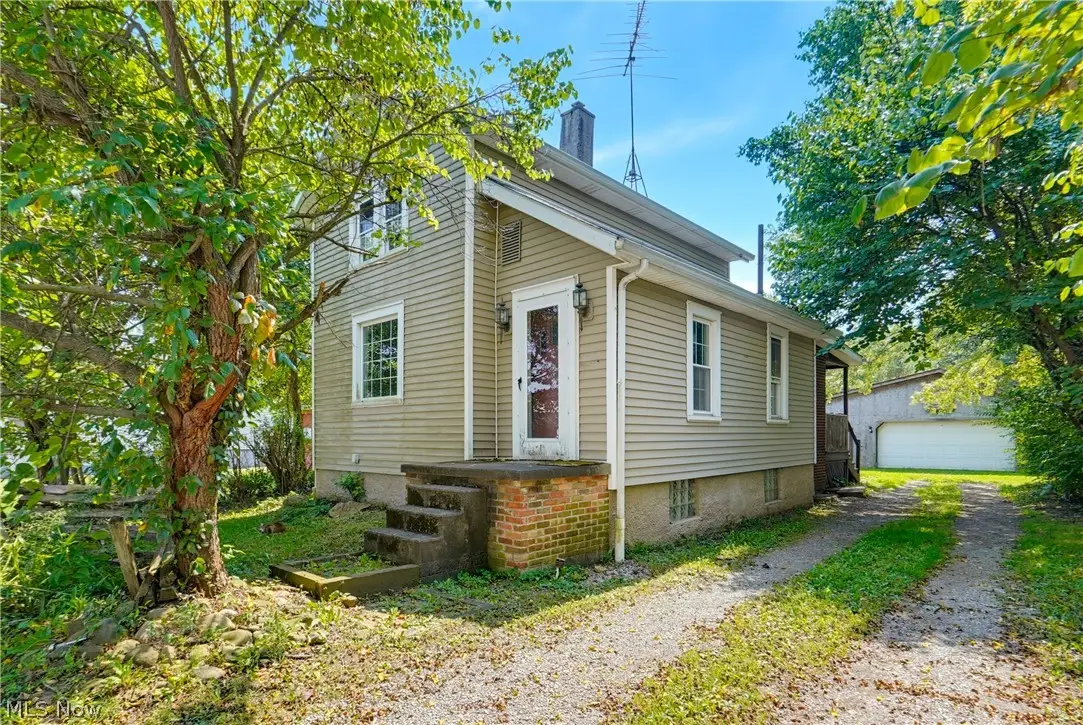 22605 Norman Avenue, Alliance, OH 44601 - #1