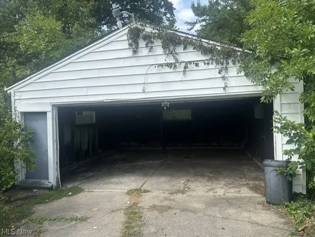 538 W Earle Avenue, Youngstown, OH 44511 - #2