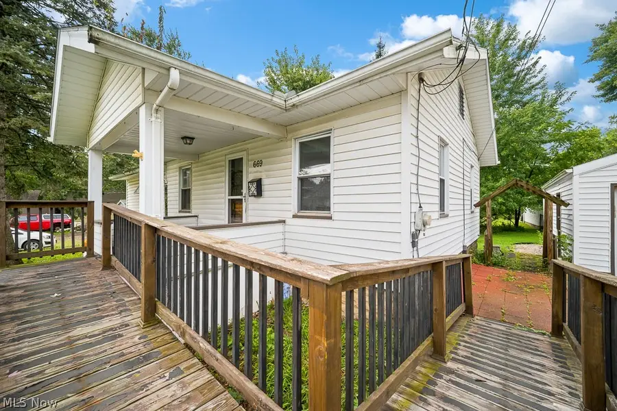 669 Scott Nw Place, Massillon, OH 44647 - #3