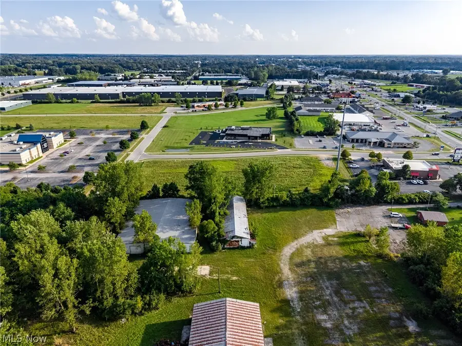 2 Emerald Parkway, Norwalk, OH 44857 - #2