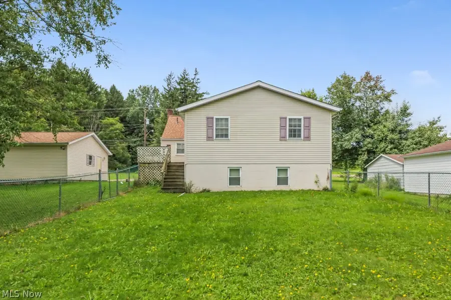 1025 S 12th Street, Sebring, OH 44672 - #3