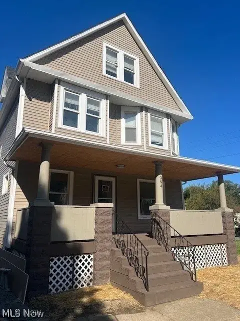 994 Parkwood Drive, Cleveland, OH 44108