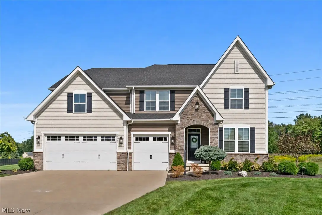 38482 Deepdale Court, Avon, OH 44011 - #1