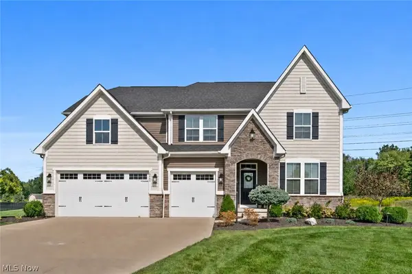 38482 Deepdale Court, Avon, OH 44011