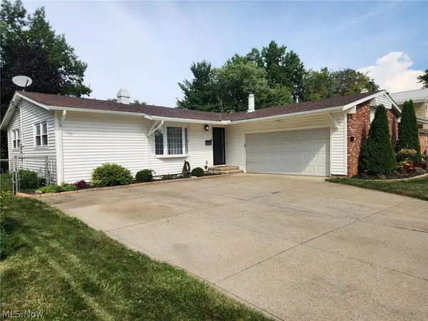 376 Wallace Drive, Berea, OH 44017